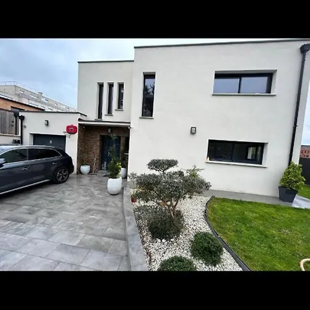 Maison Individuelle * Λε Μανς
